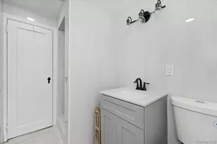 233 Roxbury Rd S, Garden City South, NY 11530 - Photo 11