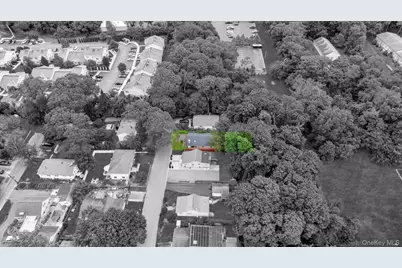 30 Harding Road, Ronkonkoma, NY 11779 - Photo 35