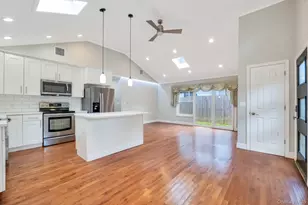 30 Harding Rd, Ronkonkoma, NY 11779 - Photo 9