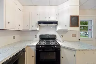 41 Swenson Dr, Wappingers Falls, NY 12590 - Photo 17