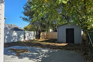 104-11 214th St, Queens Village, NY 11429 - Photo 3