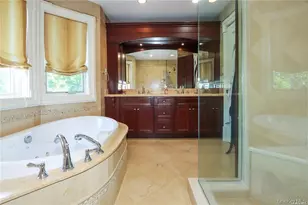 24 Steamboat Rd, Great Neck, NY 11024 - Photo 19