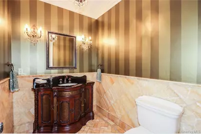 24 Steamboat Road, Great Neck, NY 11024 - Photo 15