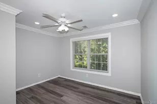 145 Horizon View Dr, Farmingville, NY 11738 - Photo 7