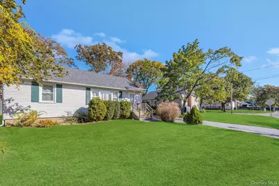 141 Davidson Street, Wyandanch, NY 11798 - Photo 3
