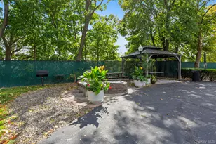 1233 Melville Rd, Farmingdale, NY 11735 - Photo 15