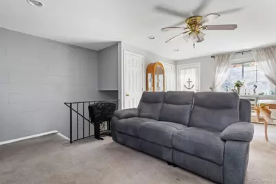 1233 Melville Road #54, Farmingdale, NY 11735 - Photo 5