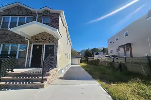 330 Taylor Ave, Bronx, NY 10473 - Photo 3