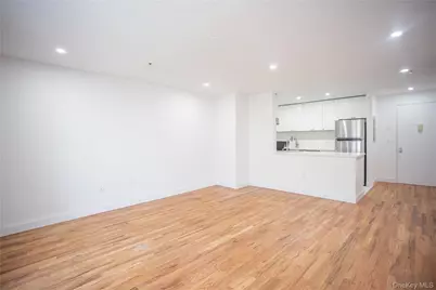 10 Franklin Boulevard #208, Long Beach, NY 11561 - Photo 7