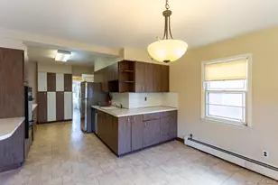 80-11 190th St, Jamaica, NY 11423 - Photo 7