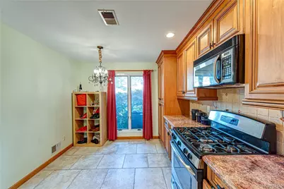 45 Kristin Lane, Hauppauge, NY 11788 - Photo 7