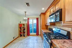 45 Kristin Ln, Hauppauge, NY 11788 - Photo 7