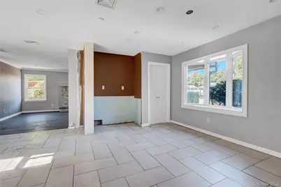 34 Woodberry Road, Patchogue, NY 11772 - Photo 11