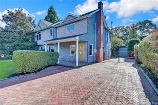 34 Woodberry Rd, Patchogue, NY 11772 - Photo 3