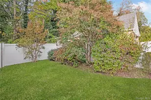 206-15 Richland Ave, Hollis, NY 11364 - Photo 9