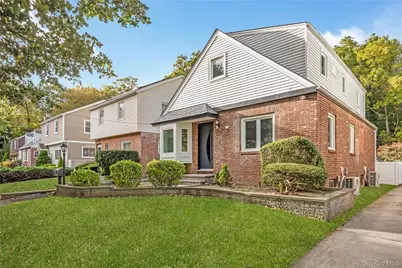 206-15 Richland Avenue, Hollis, NY 11364 - Photo 3
