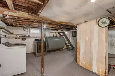 119 Lincoln Avenue, Roosevelt, NY 11575 - Photo 19