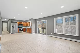 11A Grand Ave, Yaphank, NY 11980 - Photo 19