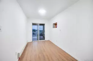 21 Van Brunt Rd, New York, NY 11693 - Photo 13