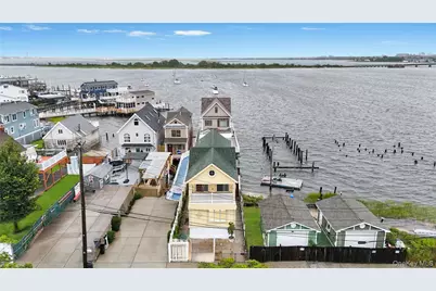 21 Van Brunt Road, New York, NY 11693 - Photo 3