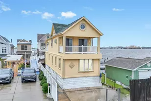 21 Van Brunt Rd, New York, NY 11693 - Photo 15