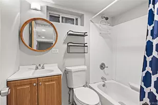 9 Riviera Pkwy, Lindenhurst, NY 11757 - Photo 13