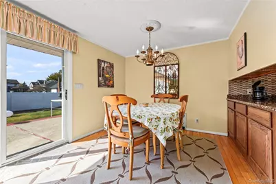 2860 Lenox Road, Oceanside, NY 11572 - Photo 15