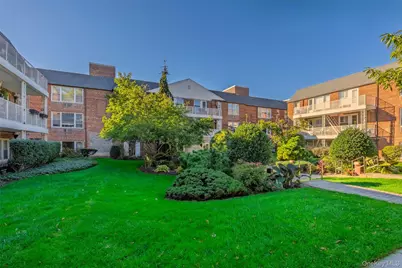 120 Morris Avenue #B5, Rockville Centre, NY 11570 - Photo 23