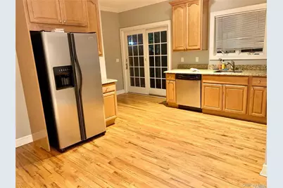 1 Owen Street #B, Westbury, NY 11590 - Photo 11