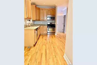 1 Owen Street #B, Westbury, NY 11590 - Photo 17