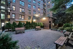 105-30 66th Ave, Forest Hills, NY 11375 - Photo 27