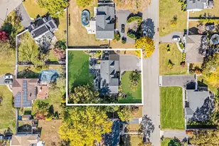 28 Winfield Davis Dr, Coram, NY 11727 - Photo 47