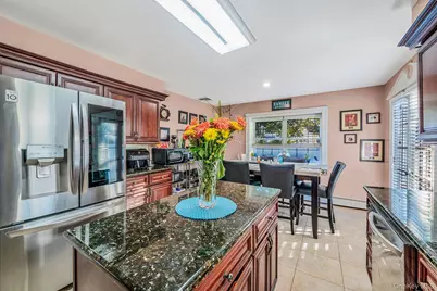 28 Winfield Davis Drive, Coram, NY 11727 - Photo 15