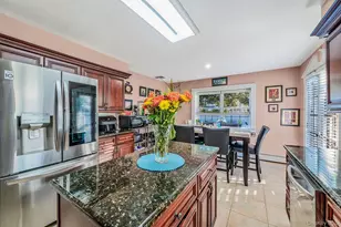 28 Winfield Davis Dr, Coram, NY 11727 - Photo 15