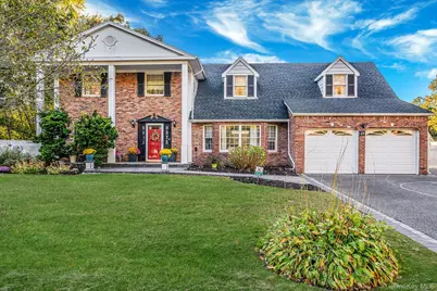 28 Winfield Davis Drive, Coram, NY 11727 - Photo 3