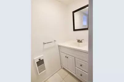 2 Dunes Lane #Lower Level, Port Washington, NY 11050 - Photo 7
