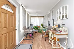 127 Smith St, Lynbrook, NY 11563 - Photo 15