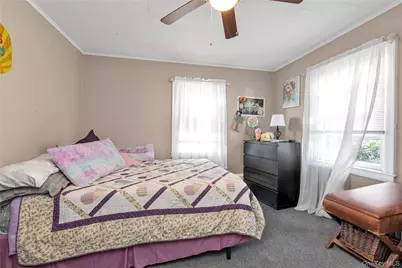 127 Smith Street, Lynbrook, NY 11563 - Photo 7