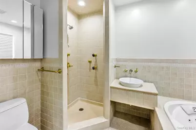 26 Ellington Way, Spring Valley, NY 10977 - Photo 21