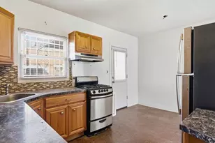 17-07 Suydam St, Ridgewood, NY 11385 - Photo 9