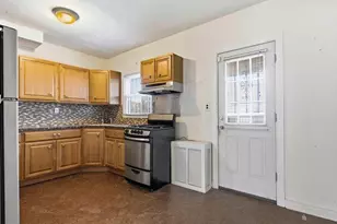 17-07 Suydam St, Ridgewood, NY 11385 - Photo 7