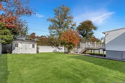 25 Estate Road, Smithtown, NY 11787 - Photo 27