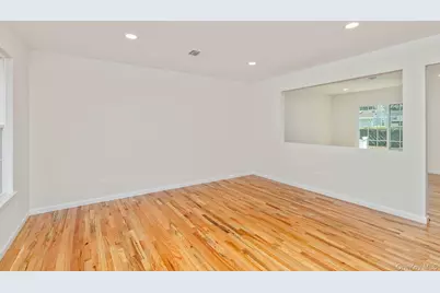 112 Chanel Drive E, Shirley, NY 11967 - Photo 11