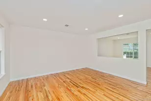 112 Chanel Dr E, Shirley, NY 11967 - Photo 11