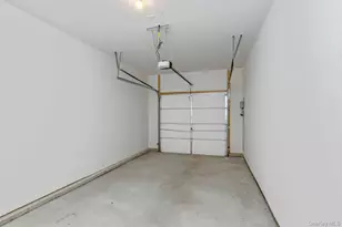 112 Chanel Dr E, Shirley, NY 11967 - Photo 29