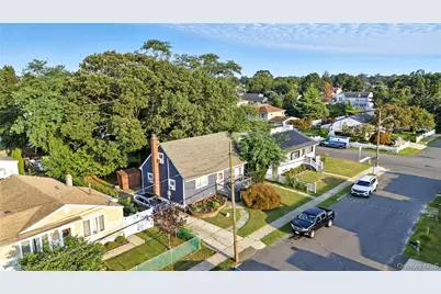 111 Sherbrooke Road, West Babylon, NY 11704 - Photo 3