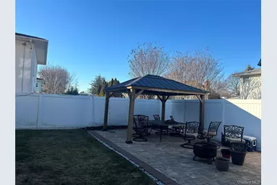 313 Lexington Avenue, West Babylon, NY 11704 - Photo 23