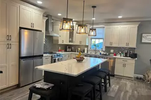 313 Lexington Ave, West Babylon, NY 11704 - Photo 5