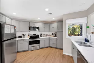 26 Hillside Ter, Wallkill, NY 12589 - Photo 5