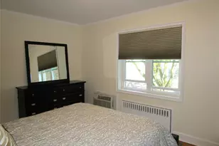 43 N Forest Ave, Rockville Centre, NY 11570 - Photo 25